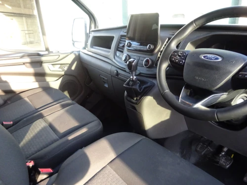 V20  - MWB Medium Van